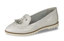 White ladies' loafers with perforation and fringes