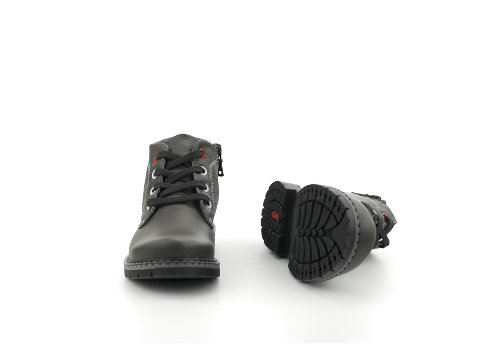 Children's boots from gray shagren 360° Image