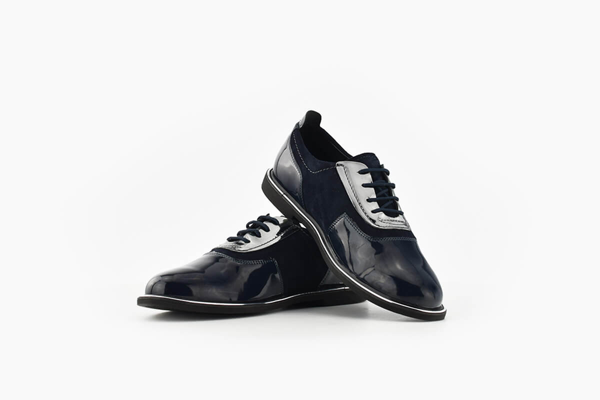 Ladies' shoes in dark blue 360° Image