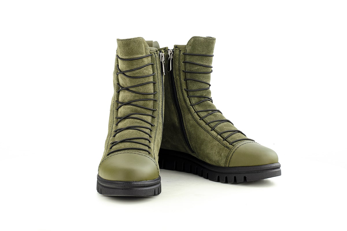 Ladies' sports boots in olive colour 360° Image