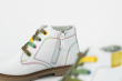 Kids' chukka boots with floral laces in white shagreen Thumb