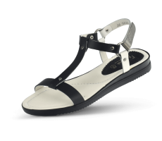 Ladies' sandals in black and white