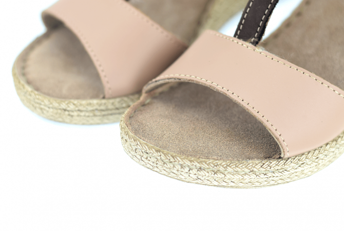 Ladies' brown sandals