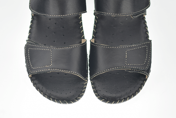 Ladies' black sandals