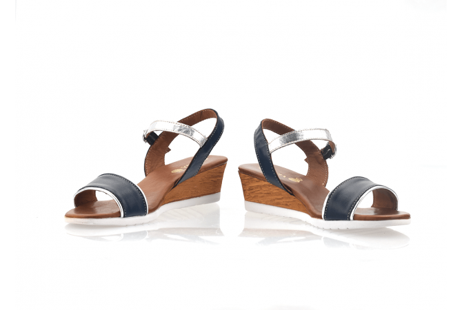 Ladies' sandals in blue and beige