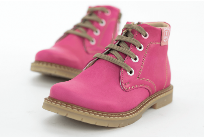 Children's boots from cyclamen nappa