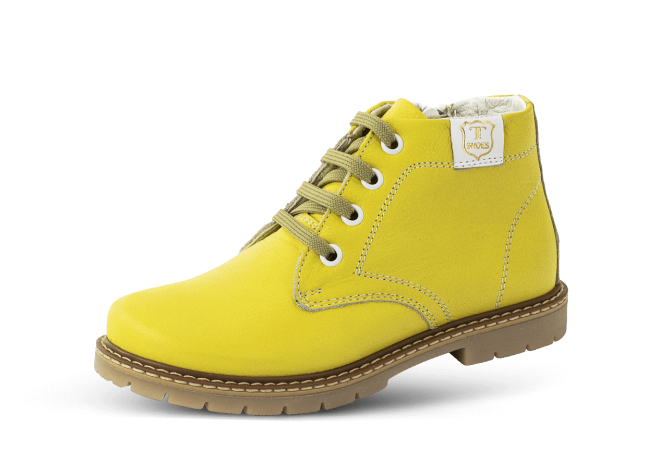 Children's boots from yellow nappa