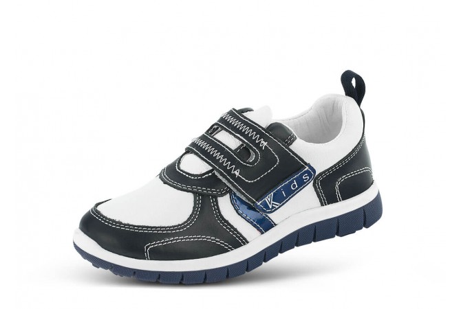 Kids' sports shoes in white and blue color