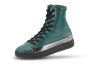 Детски спортни обувки в маслено зелено Цвят: Зелен Цена: 60.20лв.
